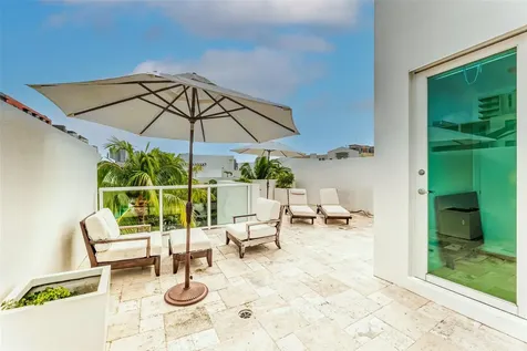 727 NE 4th Avenue Fort Lauderdale FL 33304