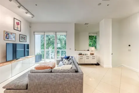 727 NE 4th Avenue Fort Lauderdale FL 33304