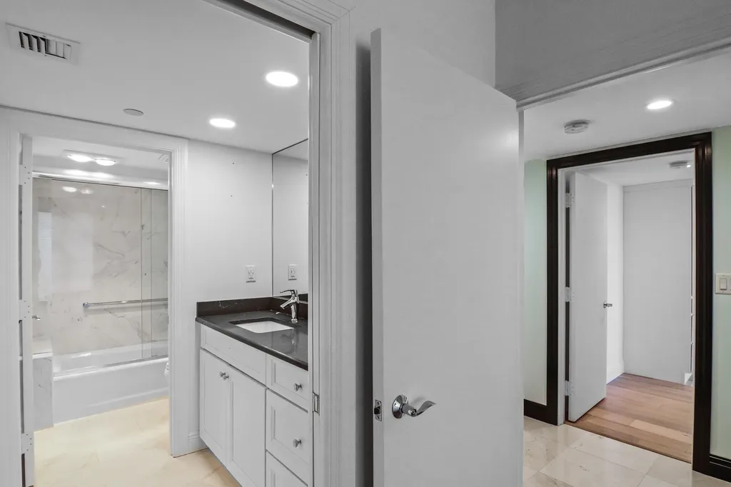 100 Lakeshore Drive North Palm Beach FL 33408