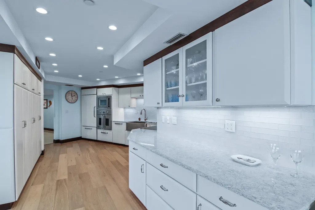 100 Lakeshore Drive North Palm Beach FL 33408