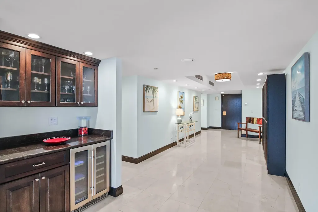 100 Lakeshore Drive North Palm Beach FL 33408