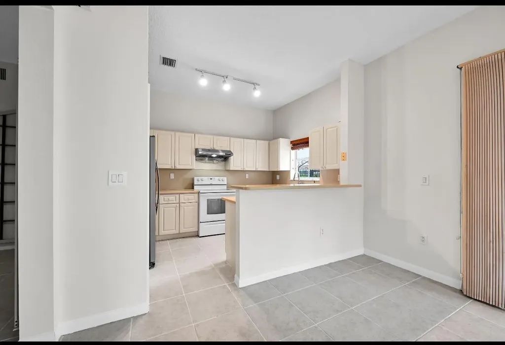 13761 N Garden Cove Circle Davie FL 33325