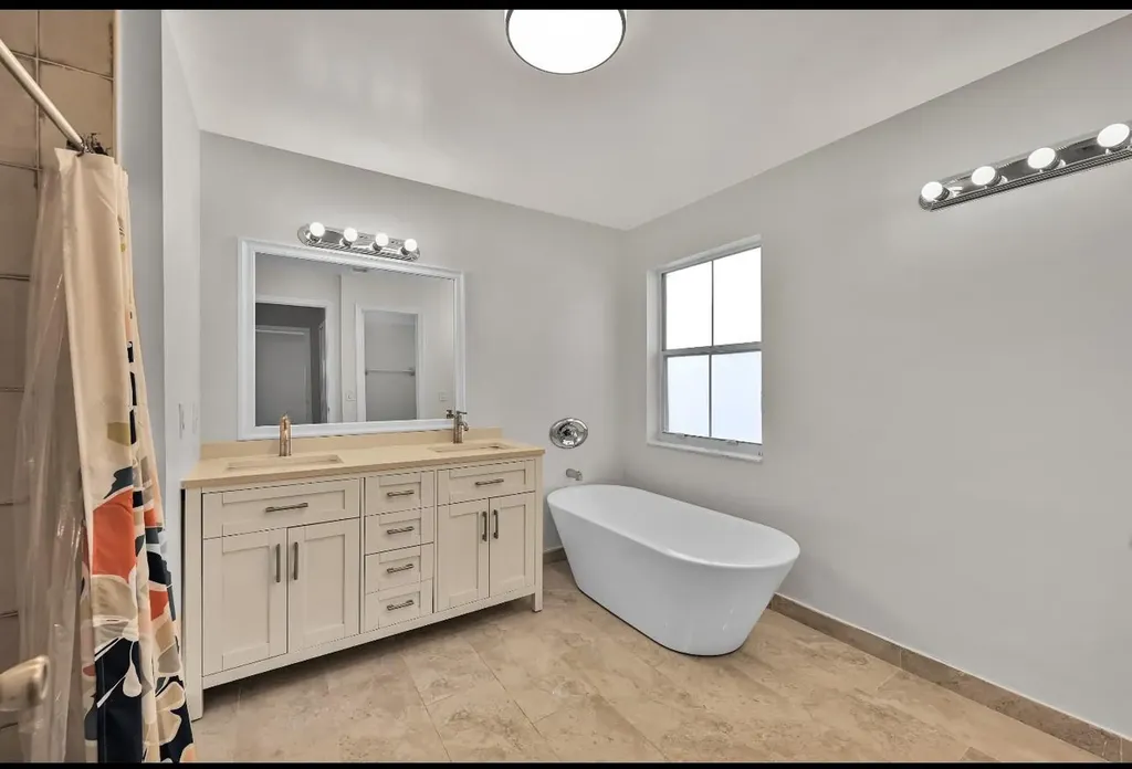 13761 N Garden Cove Circle Davie FL 33325