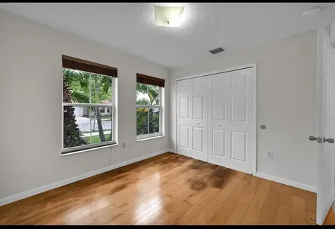 13761 N Garden Cove Circle Davie FL 33325