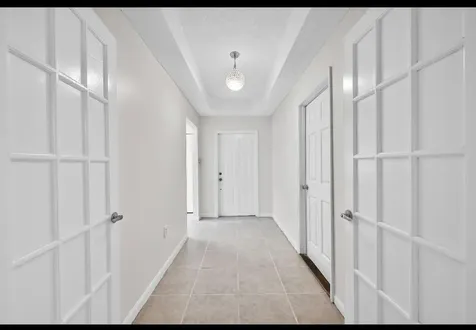 13761 N Garden Cove Circle Davie FL 33325