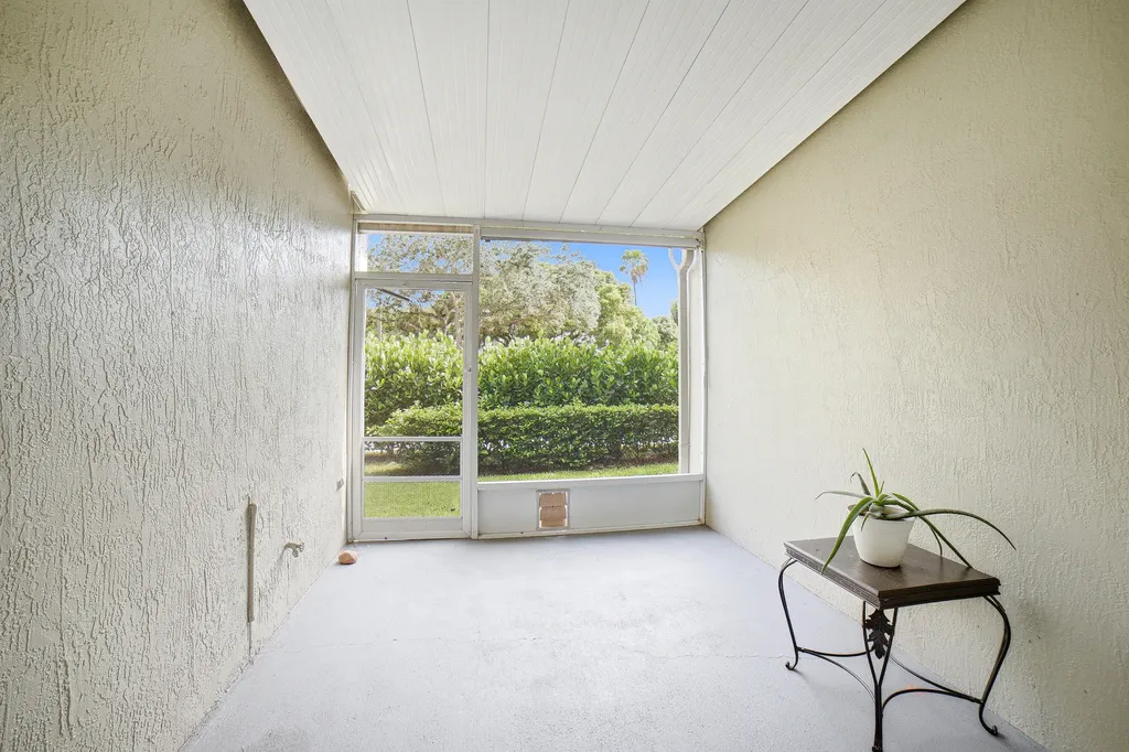 10588 NW 56th Drive NW Coral Springs FL 33076