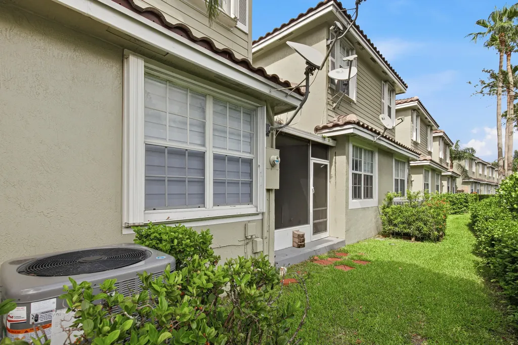 10588 NW 56th Drive NW Coral Springs FL 33076