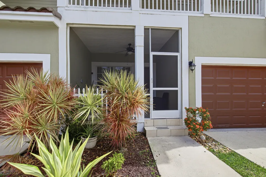 10588 NW 56th Drive NW Coral Springs FL 33076