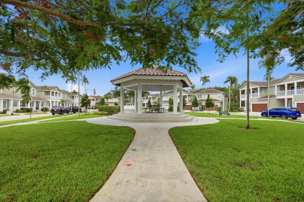 10588 NW 56th Drive NW Coral Springs FL 33076