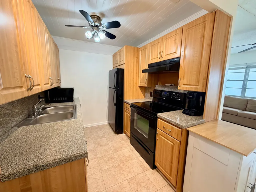 2090 Newport S Deerfield Beach FL 33442