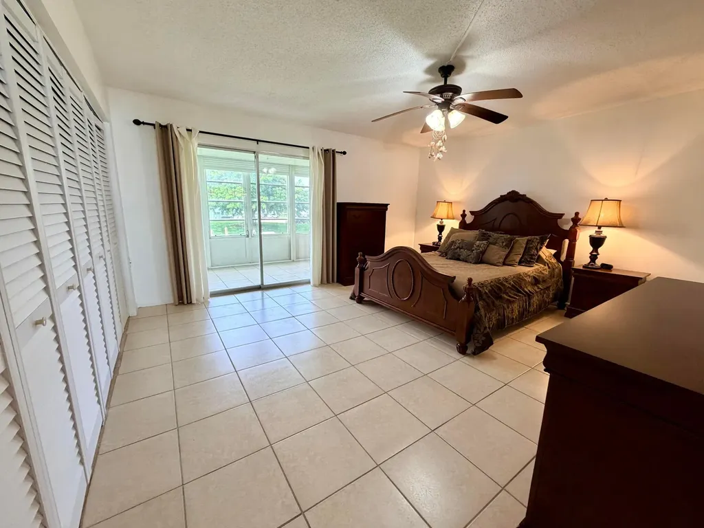 2090 Newport S Deerfield Beach FL 33442
