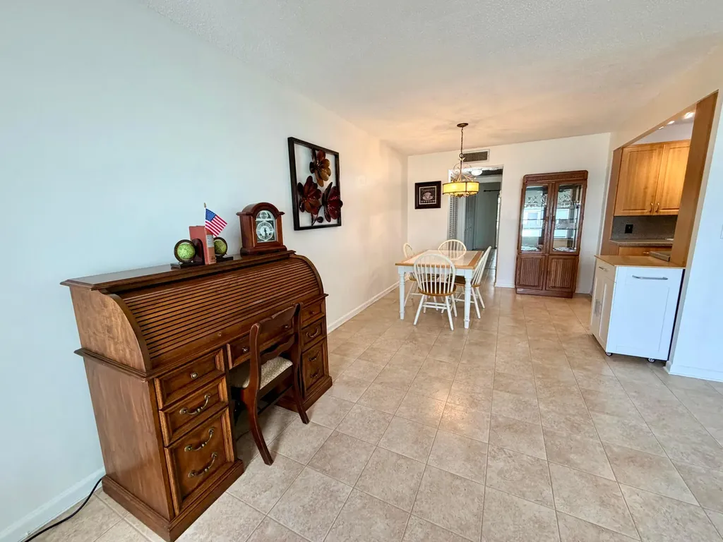 2090 Newport S Deerfield Beach FL 33442