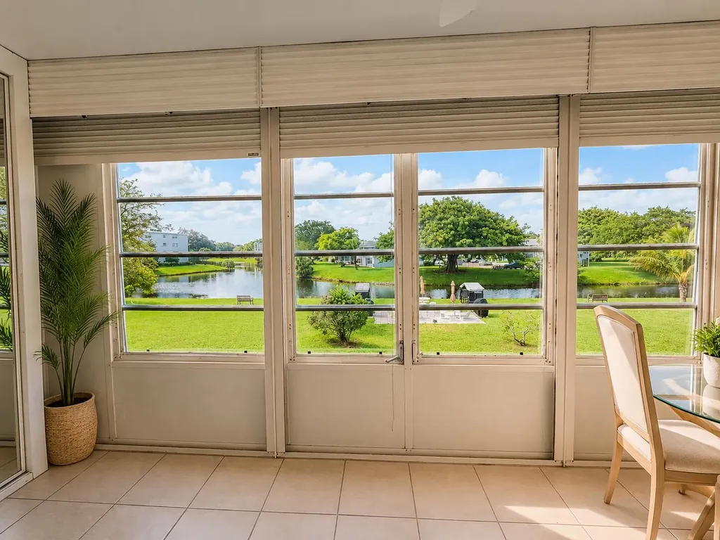 2090 Newport S Deerfield Beach FL 33442