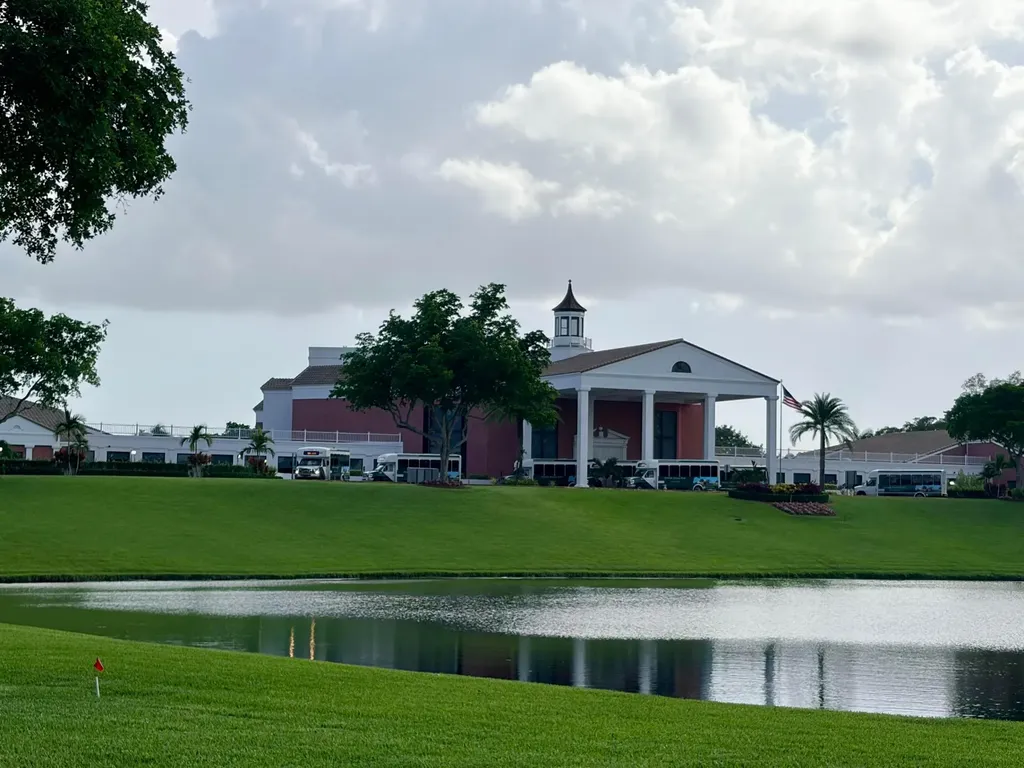 2090 Newport S Deerfield Beach FL 33442