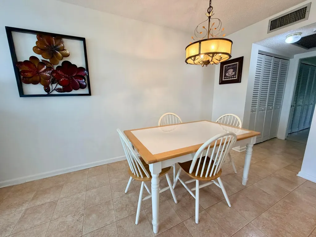 2090 Newport S Deerfield Beach FL 33442
