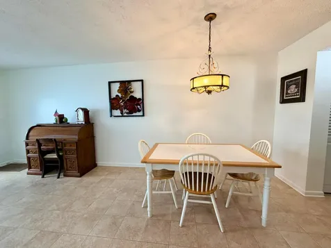 2090 Newport S Deerfield Beach FL 33442