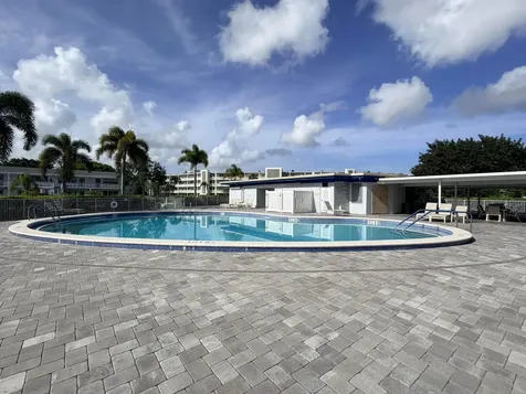 2090 Newport S Deerfield Beach FL 33442