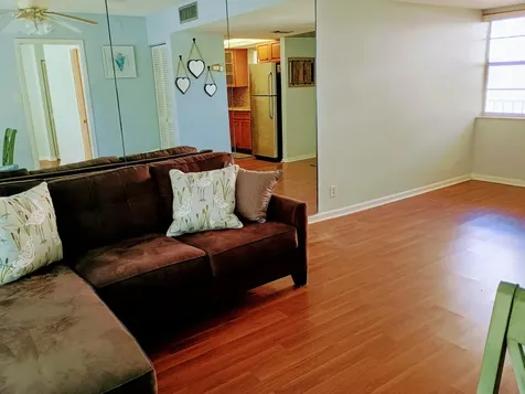 1810 New Palm Way Boynton Beach FL 33435