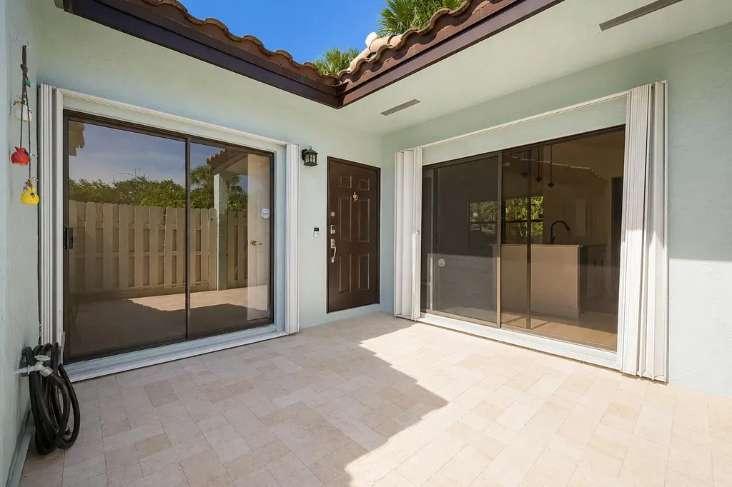22354 Pineapple Walk Drive Boca Raton FL 33433