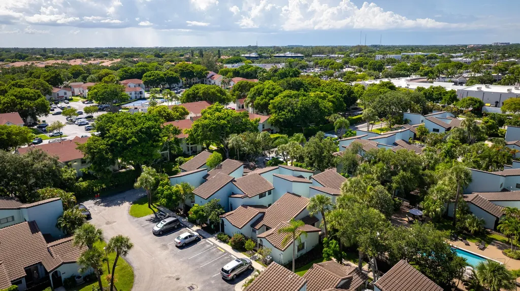 22354 Pineapple Walk Drive Boca Raton FL 33433