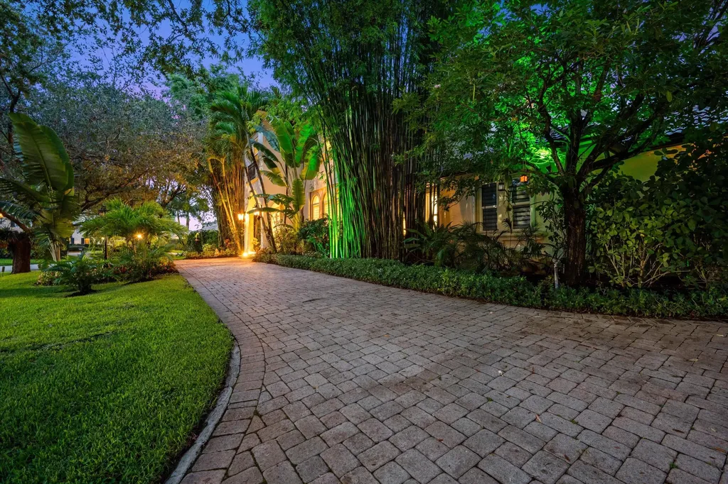 4699 Gleneagles Drive Boynton Beach FL 33436