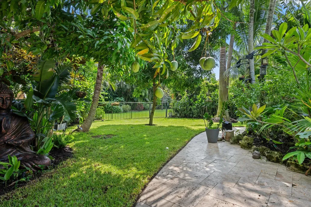 4699 Gleneagles Drive Boynton Beach FL 33436