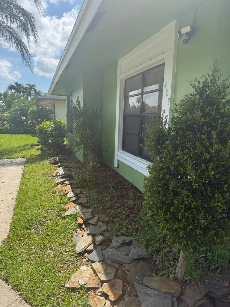 1463 Summit Run Circle West Palm Beach FL 33415