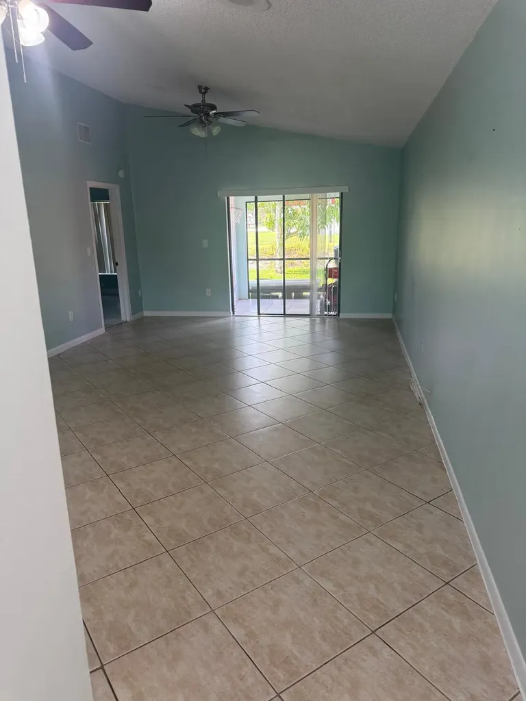 1463 Summit Run Circle West Palm Beach FL 33415