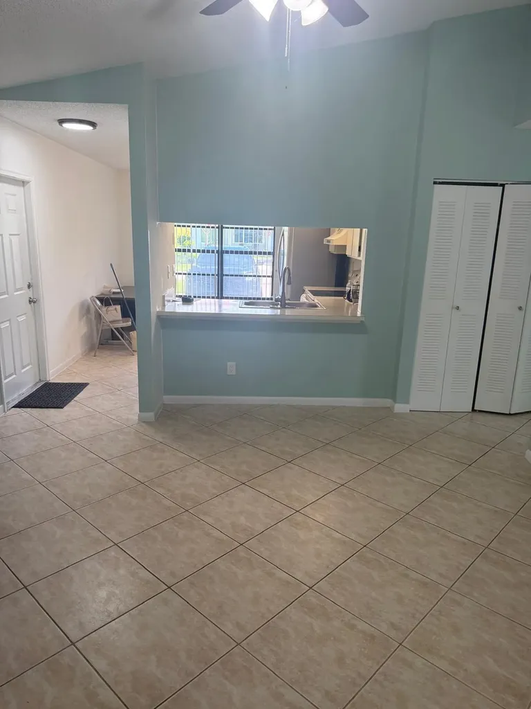 1463 Summit Run Circle West Palm Beach FL 33415