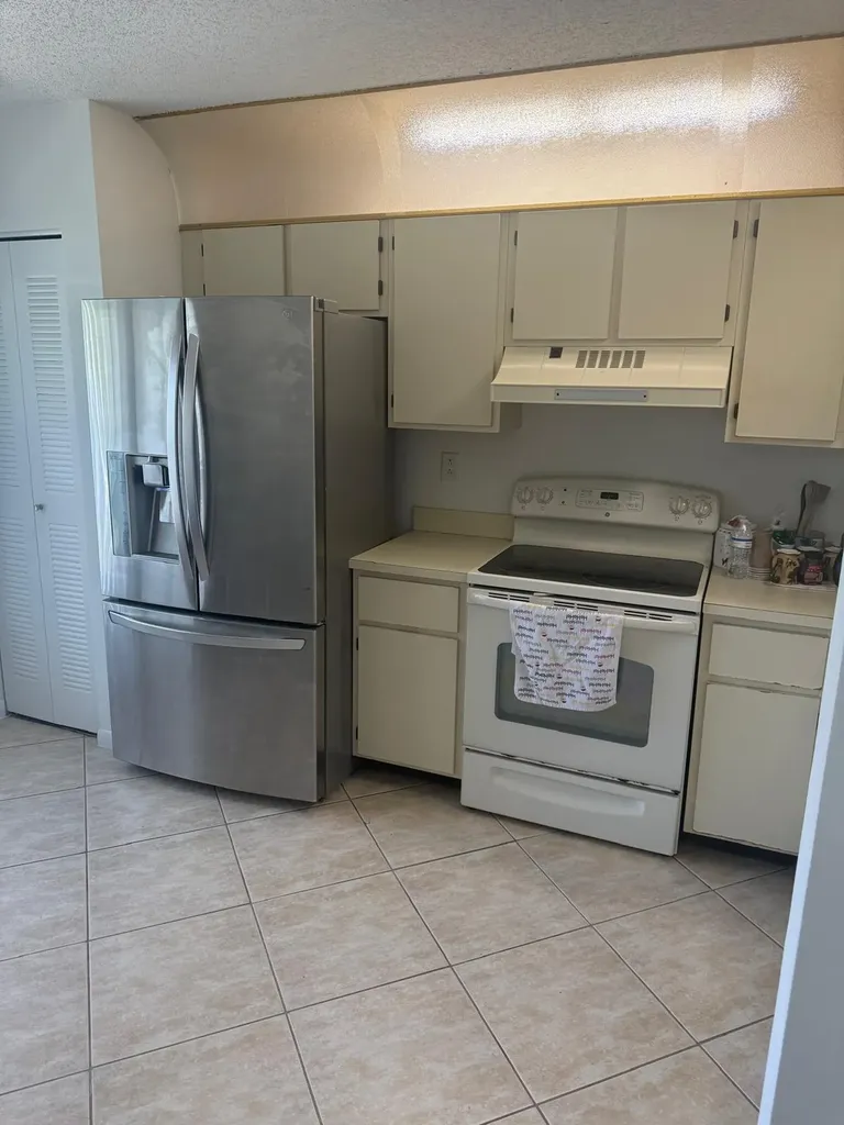 1463 Summit Run Circle West Palm Beach FL 33415