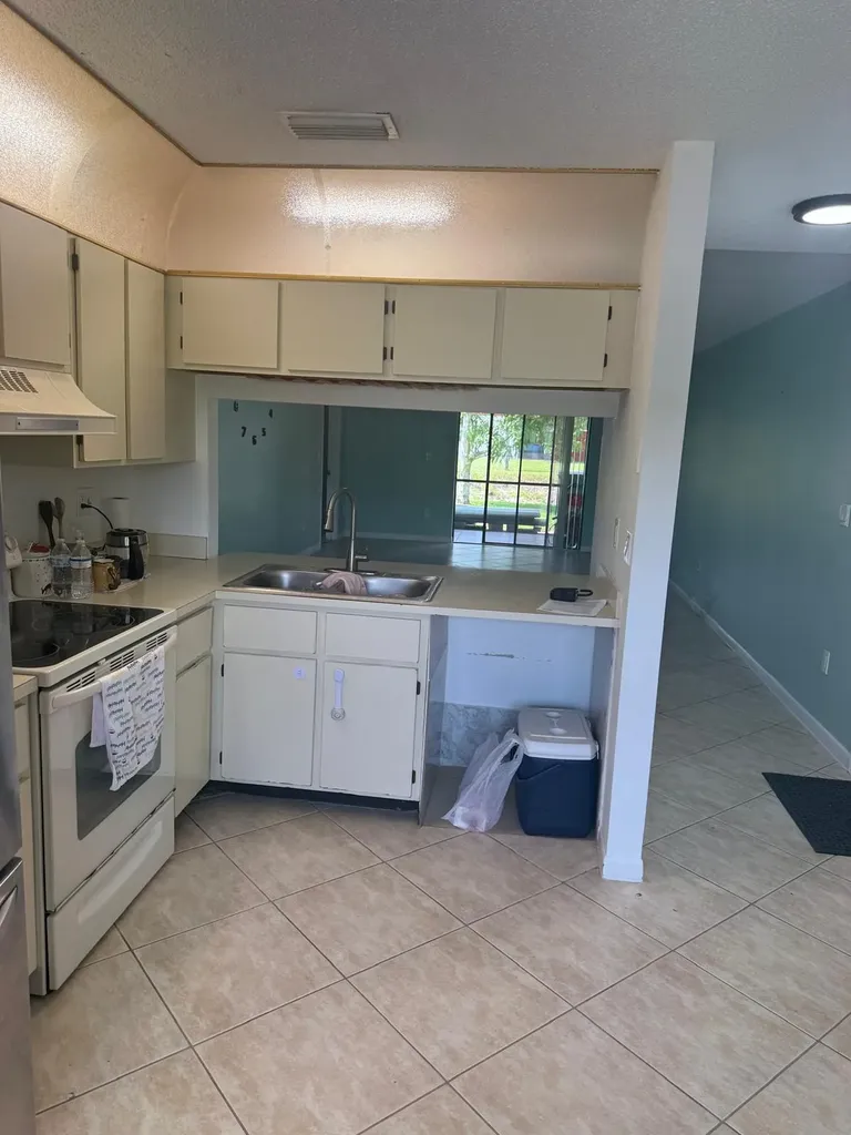 1463 Summit Run Circle West Palm Beach FL 33415