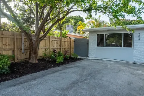 2857 Adams Street Hollywood FL 33020