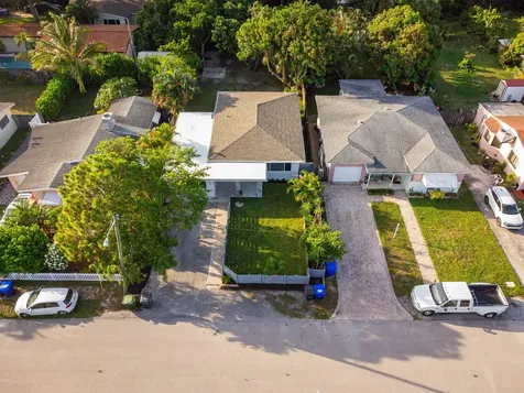 2857 Adams Street Hollywood FL 33020