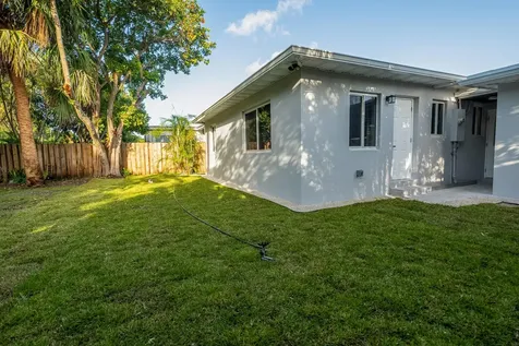 2857 Adams Street Hollywood FL 33020