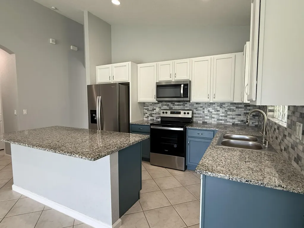 9084 Silver Glen Way Lake Worth FL 33467