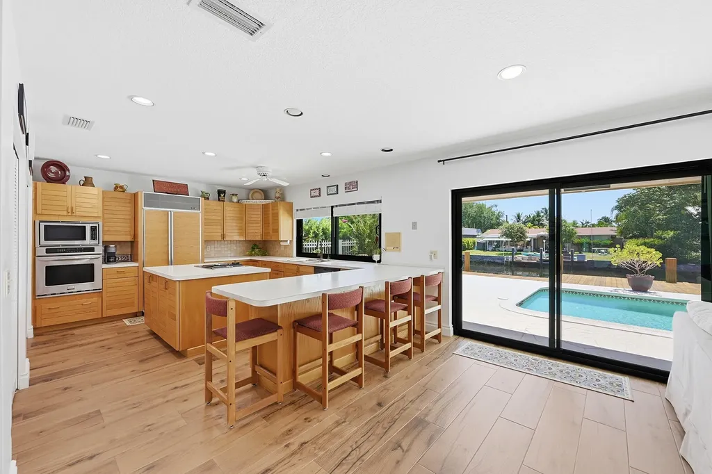 370 SE 13th Avenue Pompano Beach FL 33060