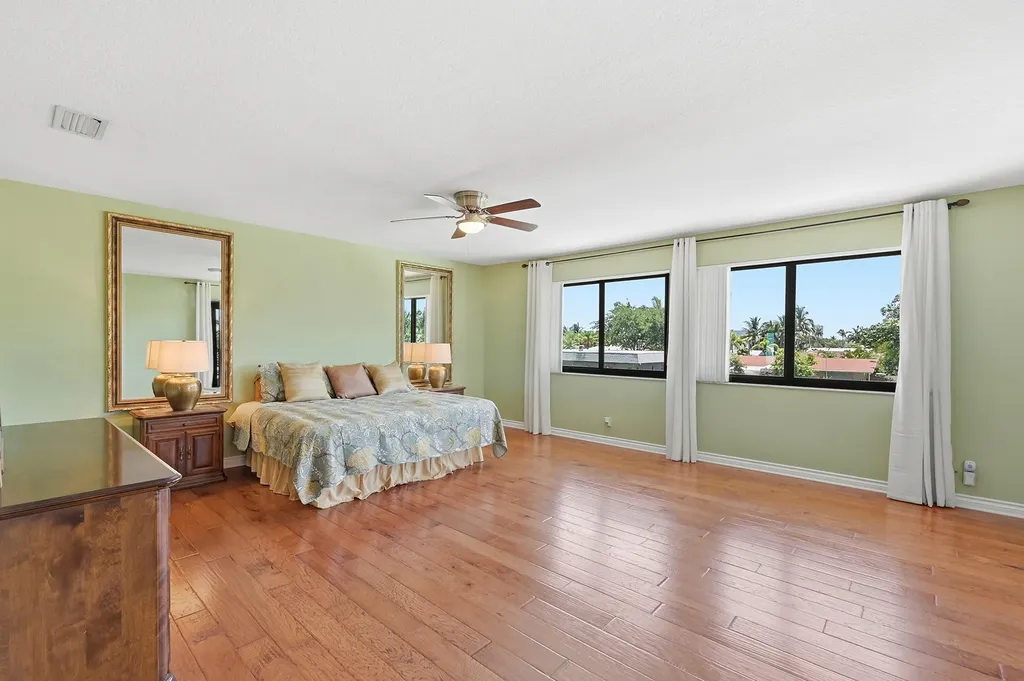 370 SE 13th Avenue Pompano Beach FL 33060