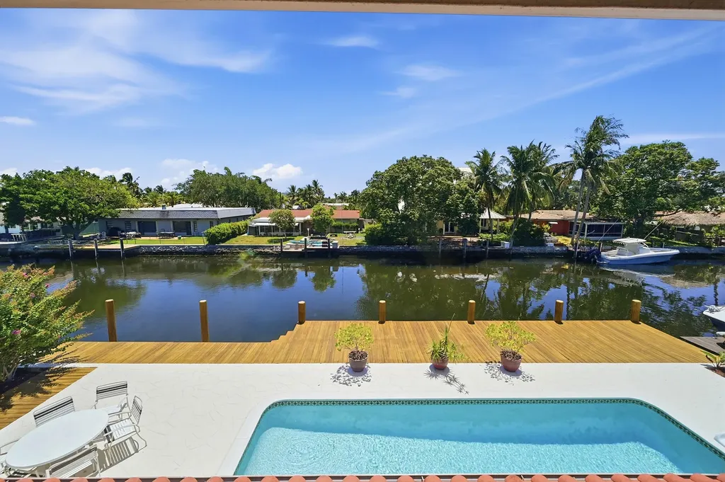370 SE 13th Avenue Pompano Beach FL 33060