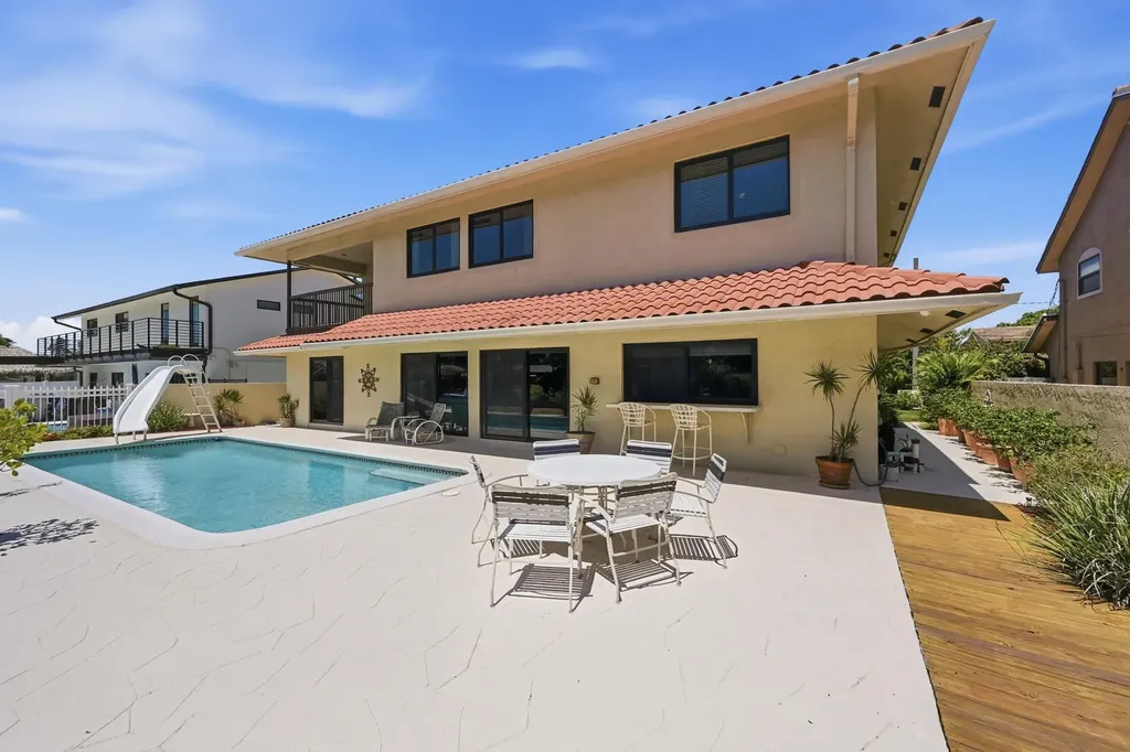 370 SE 13th Avenue Pompano Beach FL 33060
