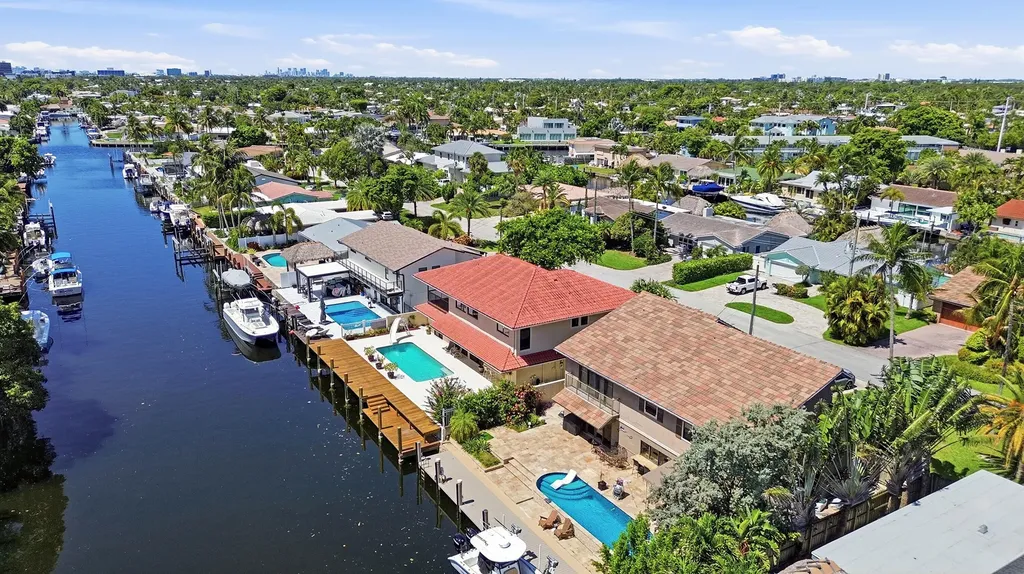 370 SE 13th Avenue Pompano Beach FL 33060