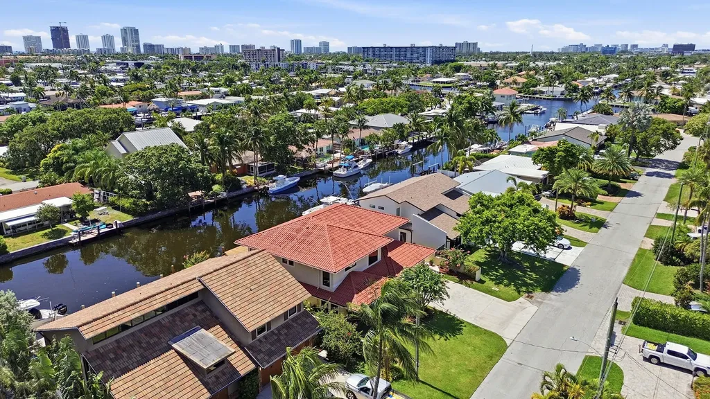 370 SE 13th Avenue Pompano Beach FL 33060