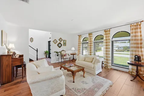 370 SE 13th Avenue Pompano Beach FL 33060