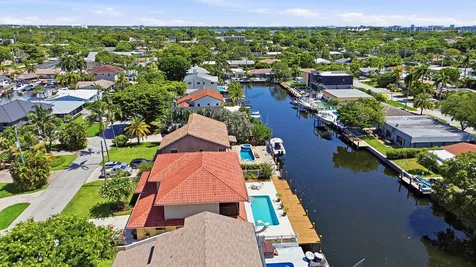 370 SE 13th Avenue Pompano Beach FL 33060