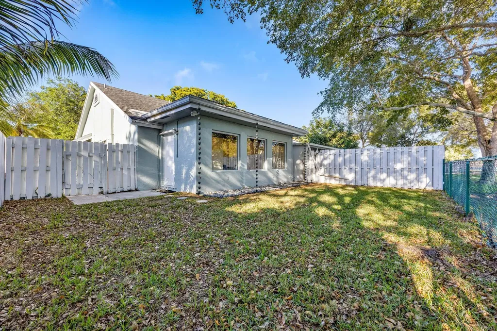 Davie FL 33324