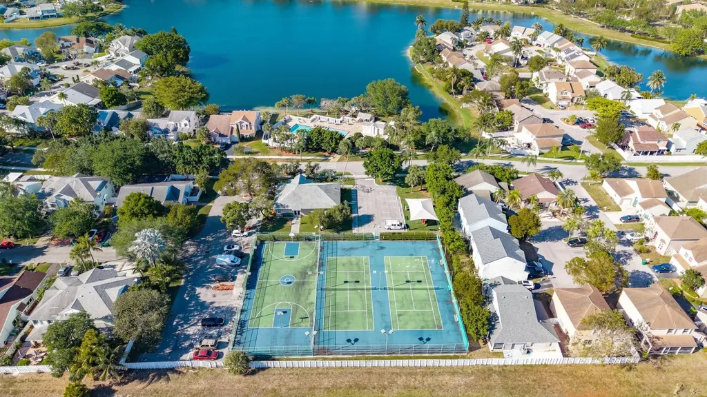 Davie FL 33324