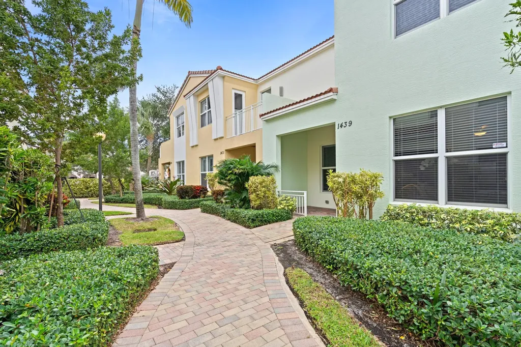 1439 NW 49th Lane Boca Raton FL 33431