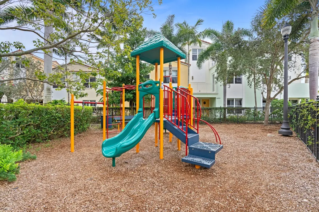 1439 NW 49th Lane Boca Raton FL 33431