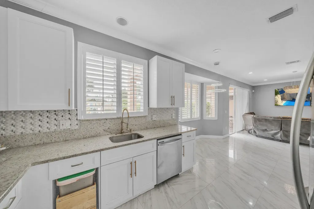 149 Bellezza Terrace Royal Palm Beach FL 33411