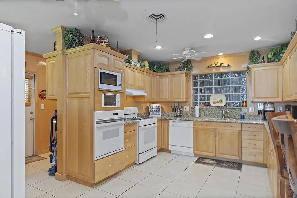 521 SW 59th Avenue Plantation FL 33317