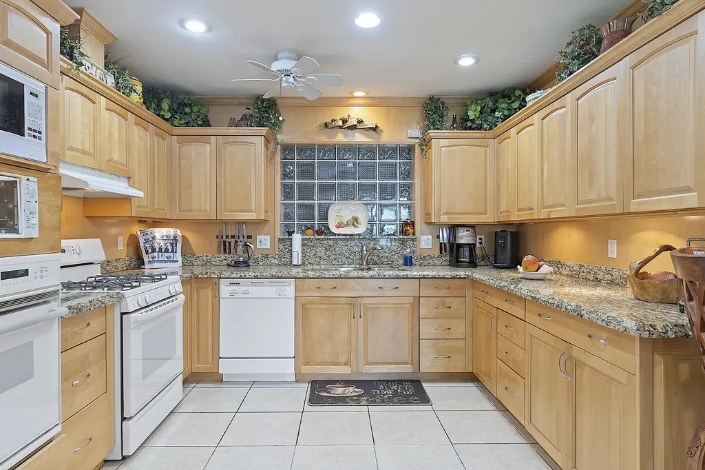 521 SW 59th Avenue Plantation FL 33317